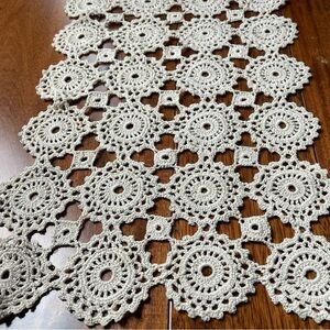 Vintage Cotton Crotchet Beige Lace Table Runner. Size 11”x18”